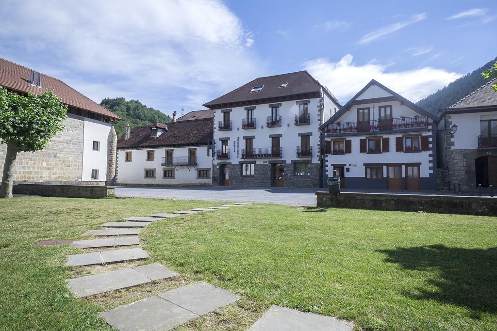 Hotel Rural Aunamendi Ochagavía Extérieur photo