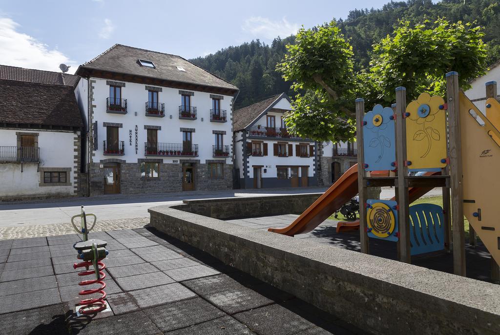 Hotel Rural Aunamendi Ochagavía Extérieur photo