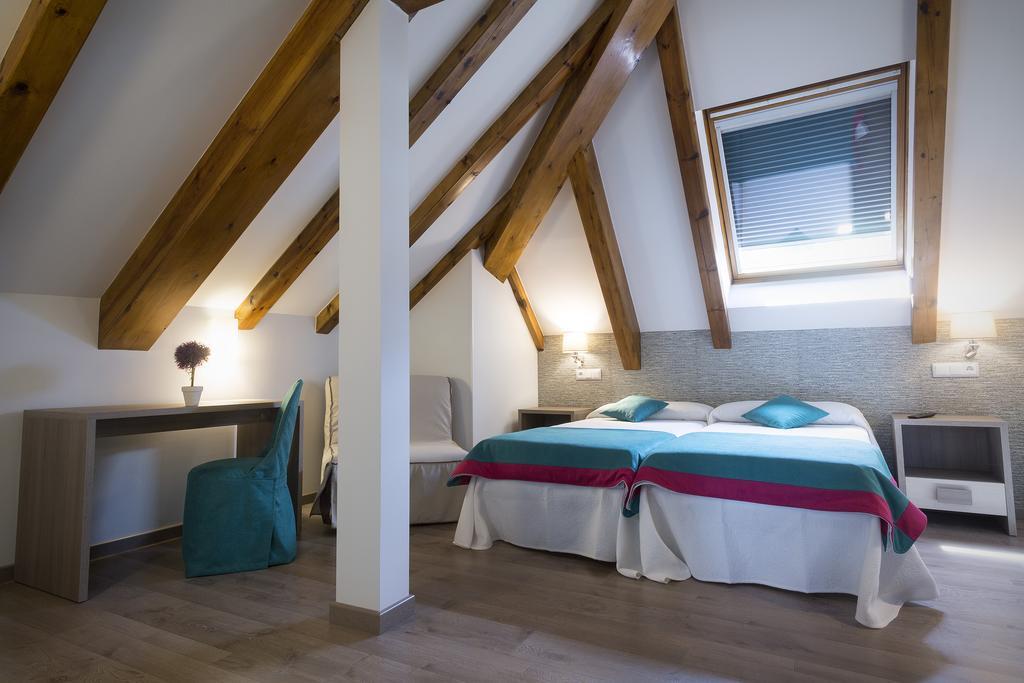 Hotel Rural Aunamendi Ochagavía Chambre photo